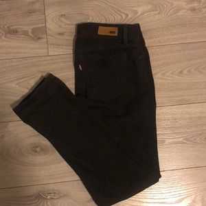Black Levi Demi Curve Skinny Jeans size 27